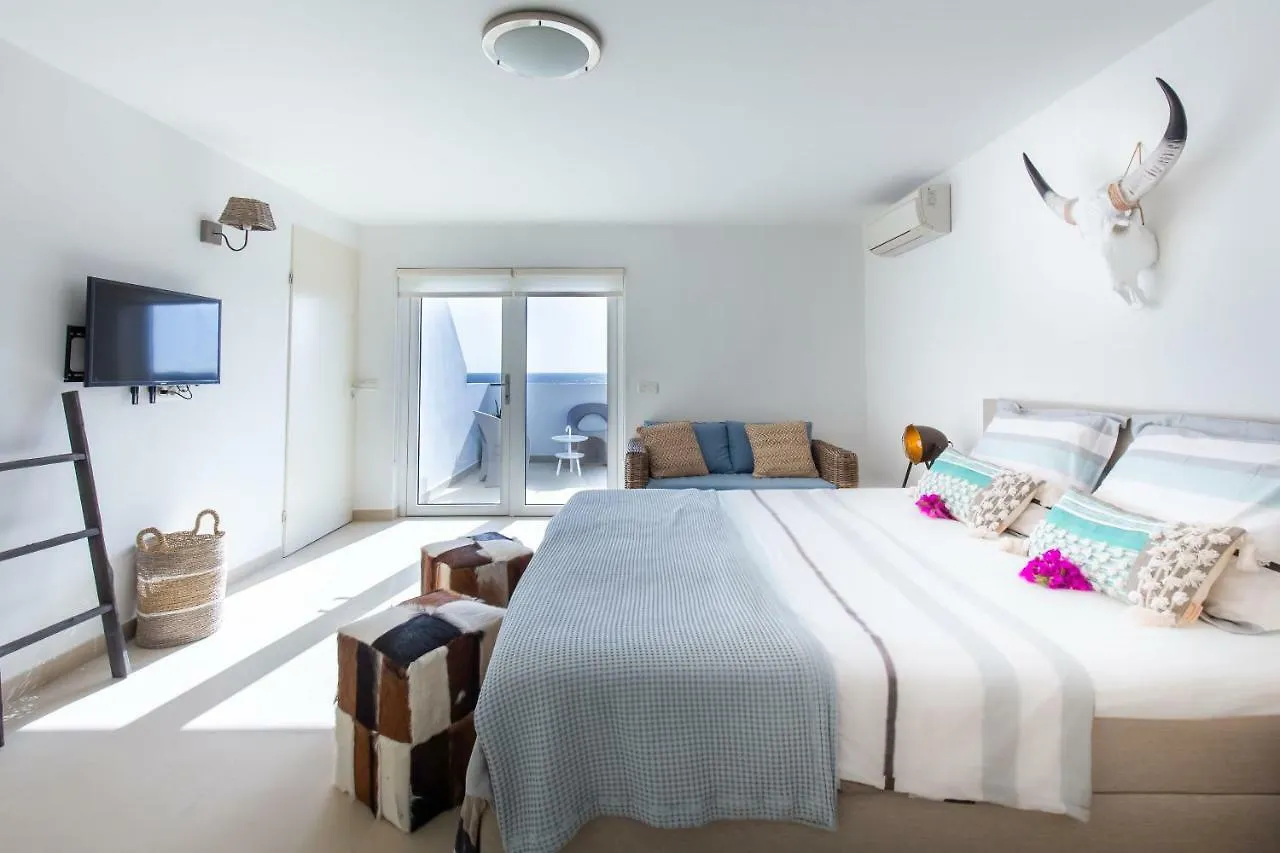 Apartment Fascinating Seaview Penthouse In Blue Bay Resort